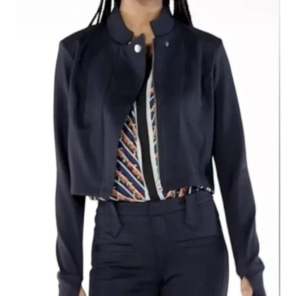 NEW~Women's Cabi # 6259 ADMIRAL JACKET Navy Blue Ponte Knit Cropped Zip Front XS - Picture 2 of 9